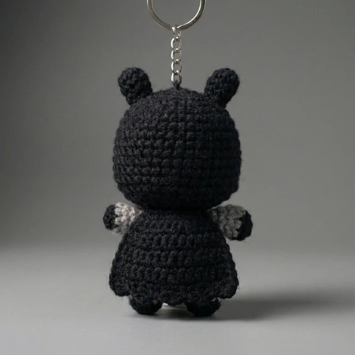 WoolyArtis™ - Handmade Crochet Batman Keychain & Car Mirror Hanging Accessory (Bản sao)